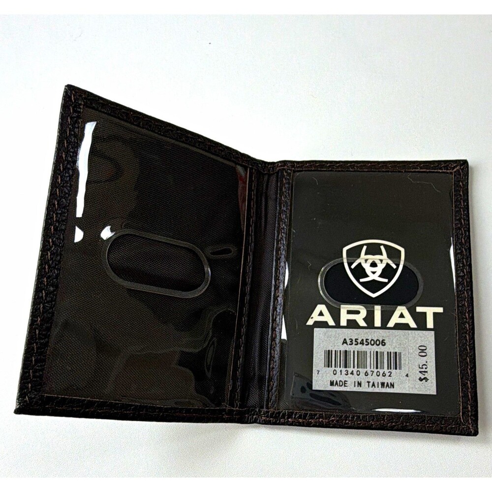 Ariat Men’s Brown Bifold Card Holder with ID Window